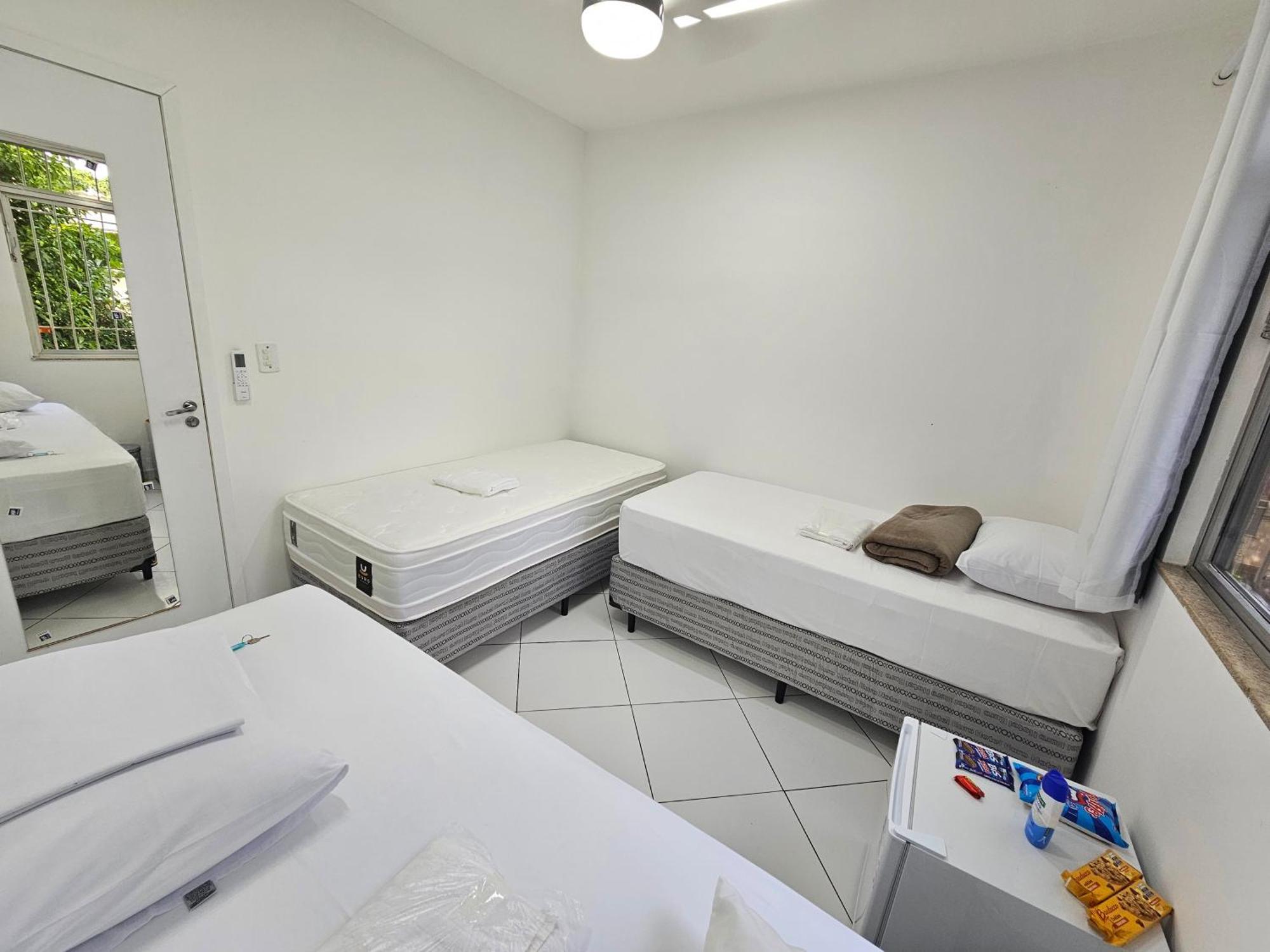 Quarto Privativo em Condominio Rio de Janeiro Esterno foto