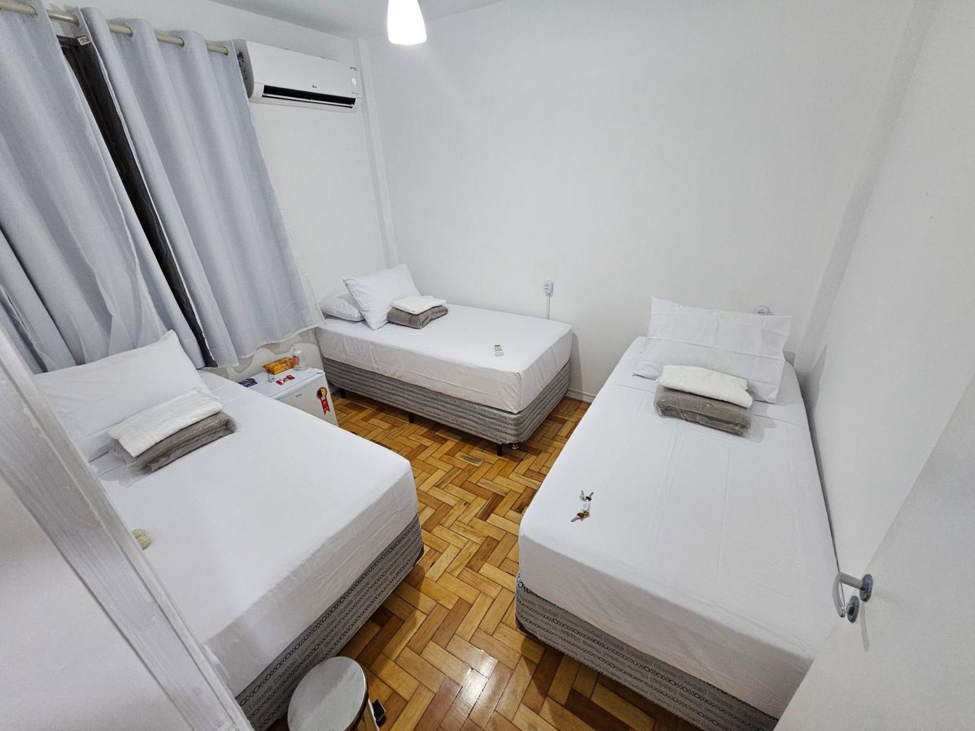 Quarto Privativo em Condominio Rio de Janeiro Esterno foto