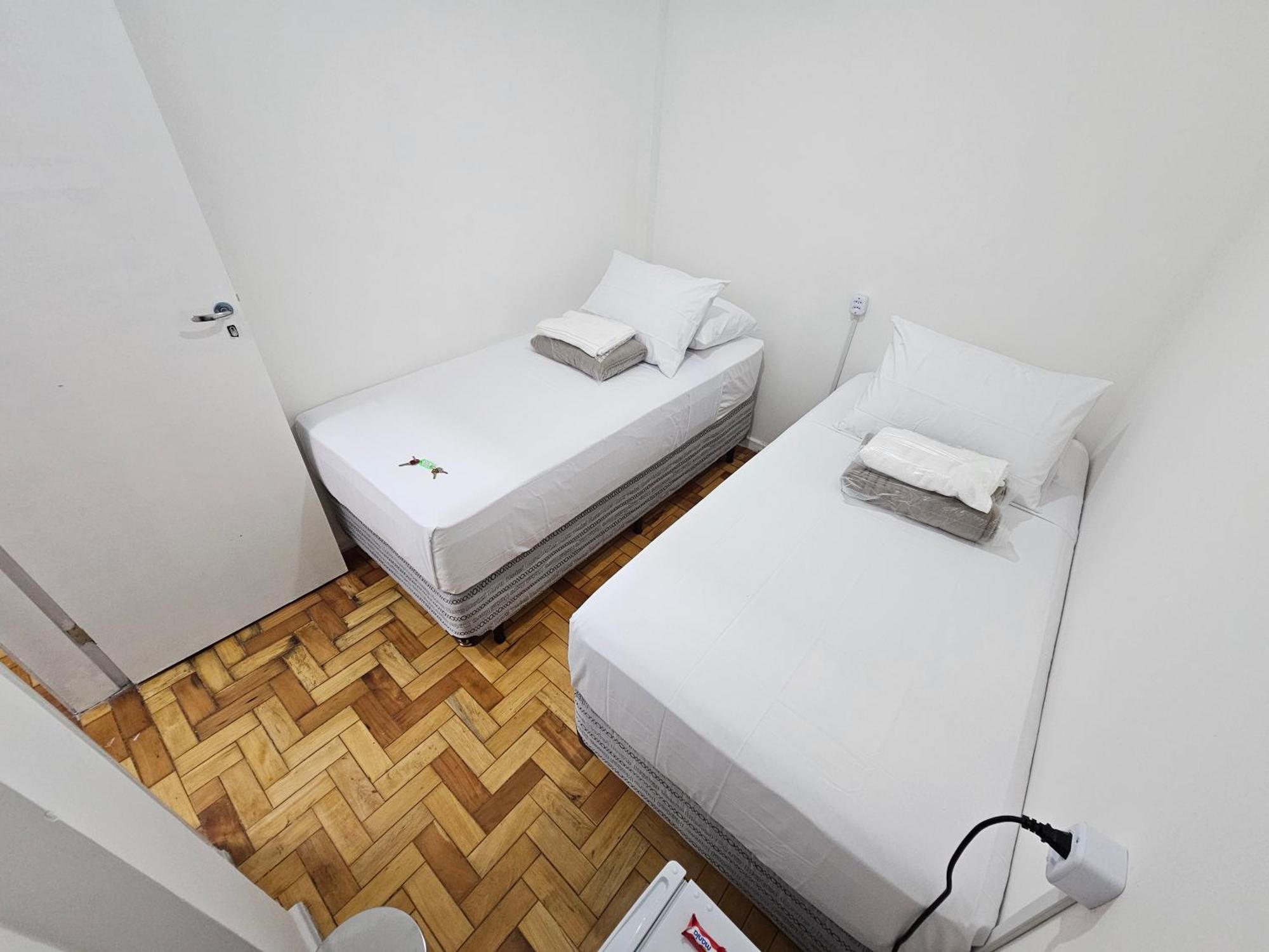 Quarto Privativo em Condominio Rio de Janeiro Esterno foto
