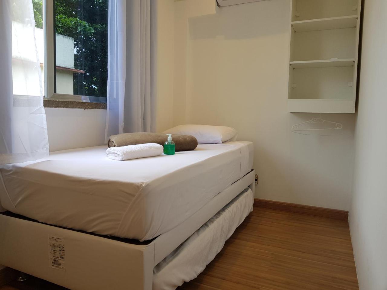 Quarto Privativo em Condominio Rio de Janeiro Esterno foto